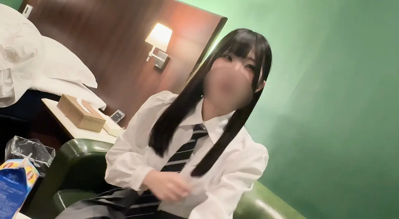 【本編顔出し】友達と制服デートでそ...