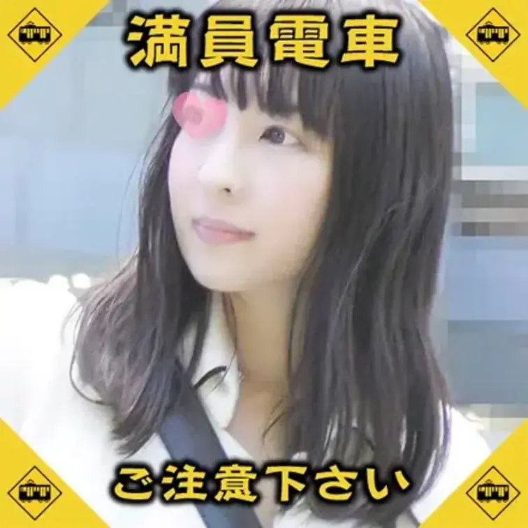 都内ターミナル駅で見つけたミニスカお姉さんです。
年齢は20代中盤といったところで
OLというよりはイベントコンパニ