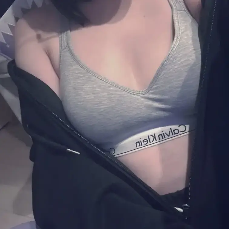 指でいじいじしてたら我慢できなくておもちゃ使っちゃった💕