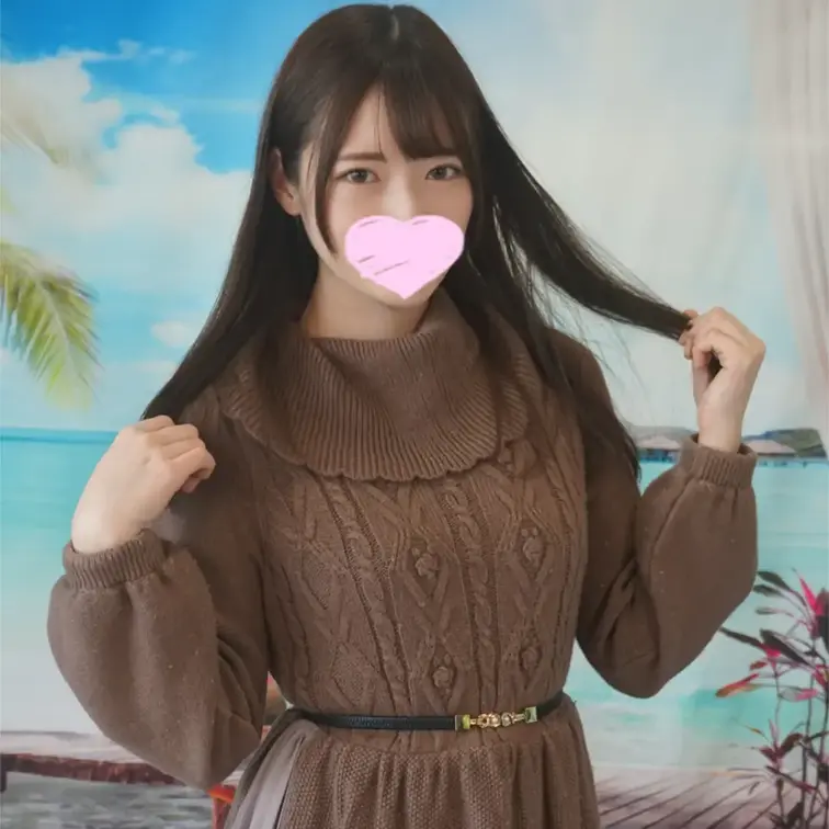 めちゃくちゃかわいいのに彼氏に浮気された悲壮感漂うJD美女の食い込みまくるピンク色のパンティ

今回のモデルさんはまるでアイドルのような透明感とかわいらしさを兼ね備えている純真無垢な女の子。
3か月前に彼氏と別れたばかりらしく「浮気されましたぁ…」と悲しそうに話してくれる姿も守ってあげたくなるかわいさがありますね。
しかも浮気相手は知り合いだったらしく「私は絶対浮気しないんですけどねぇ…」と物悲しそうに語っておりました。