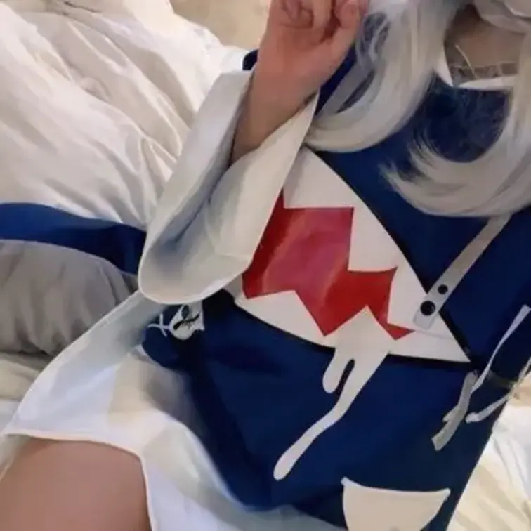 grちゃんがローターでいじいじして
気持ちよくなっちゃって
おま〇こ触ったらぐちゅぐちゅ

ぐちゅぐちゅになったあそこをTENGAEGGで集中的に〇〇〇たらイッちゃって

イキすぎておもらししちゃった
grちゃんでした

11分くらいの動画です。