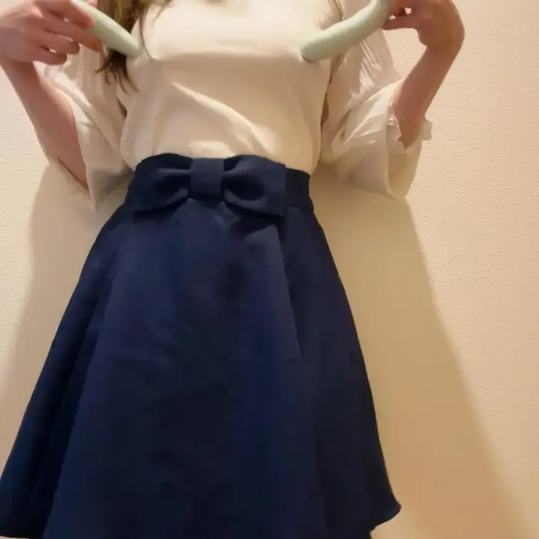 🌸sakuraのリアル仕事後1人オナニー①🌸

後半におっぱいチラッてしてみました！笑
♡と保存でいつでも見返して