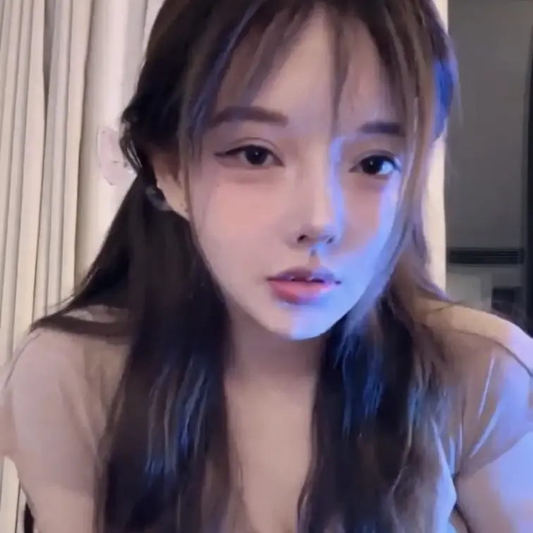 1.「唐沢雪」欧米の男性に最も愛されるヒップアップタイプの女神で、セクシーなボディライン、狂気的なパフォーマンス。