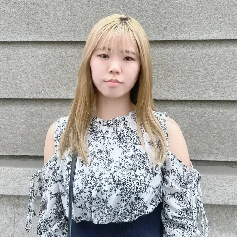 #43 TSUKI(20)

今回ストリートスナップにご協力してくれたのは、金髪がお似合いのTSUKIちゃんです🧜‍