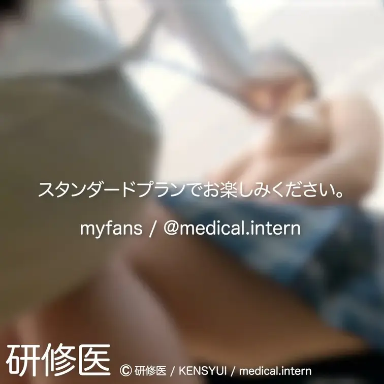 [診察・のぞき系映像]
この映像はカバン型亀でナイショに記録した健診風景です。

この生徒さんはブラジャーをしてい