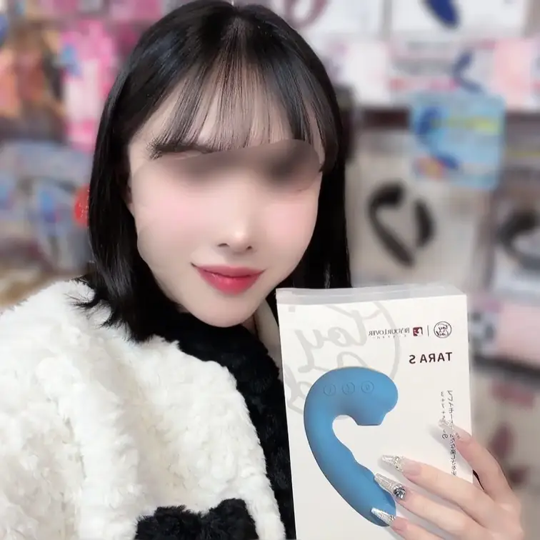 ※本編は顔隠していません
新しい大人のおもちゃ初体験・・・
気になっていたおもちゃを買ったので初めて使うところを見て
