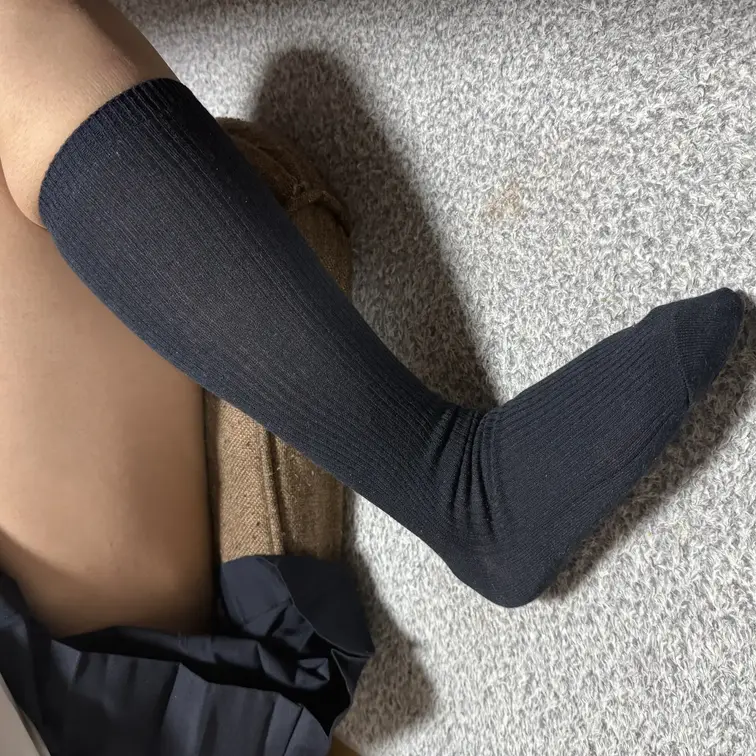 義理妹ちゃんオナニー動画❤️最終的にパンティ脱いでおもちゃ使ってイッちゃってます🩷
