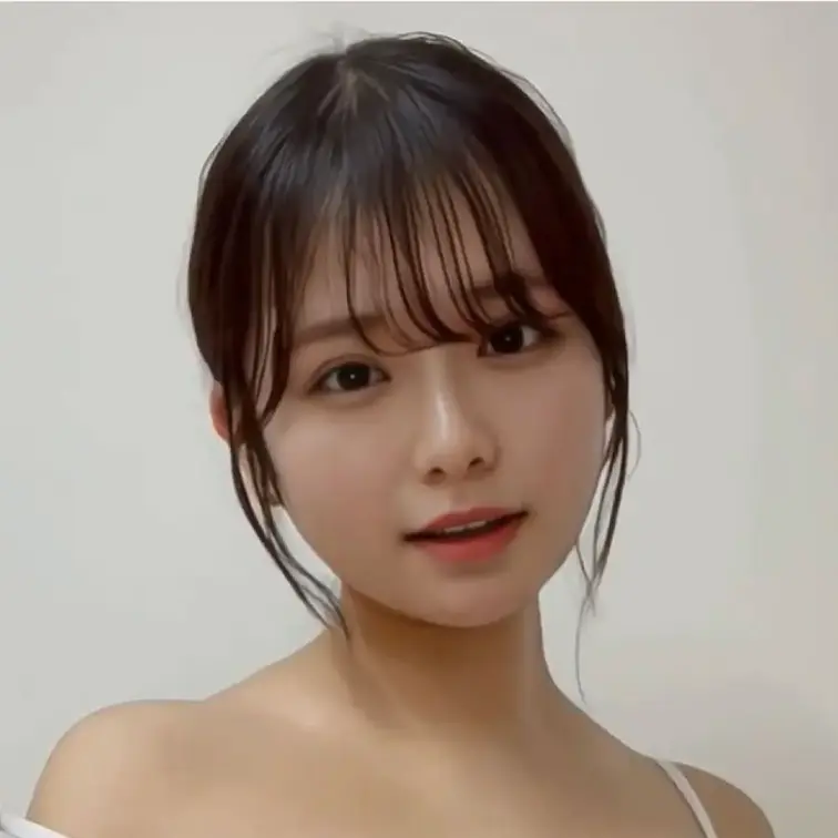 ほのか🍎の公開画像: スク水着てみました🍎