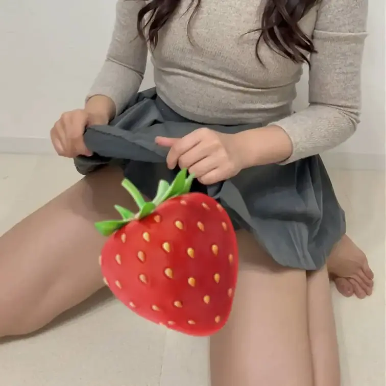 チラ見せちゃんねる🔞

コロコロで、おまたの"ストレッチ"
次の動画で公開します♡
