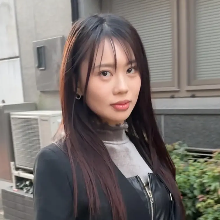 #351【SHIKI 22歳】
今回ストリートスナップに協力してくれたのは、モード系ファッションを着こなすSHIKIち