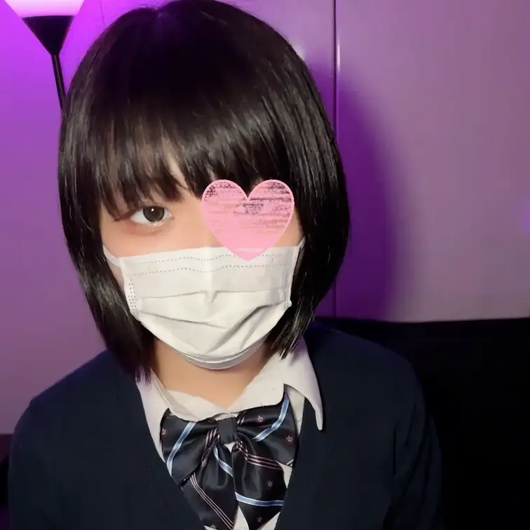 【個撮】IB才限○生。おじさんと明るく援○するｐ活14　ヤリ部屋で制服ハメ撮り！中出しセックスしましたV(o`･ω･o)