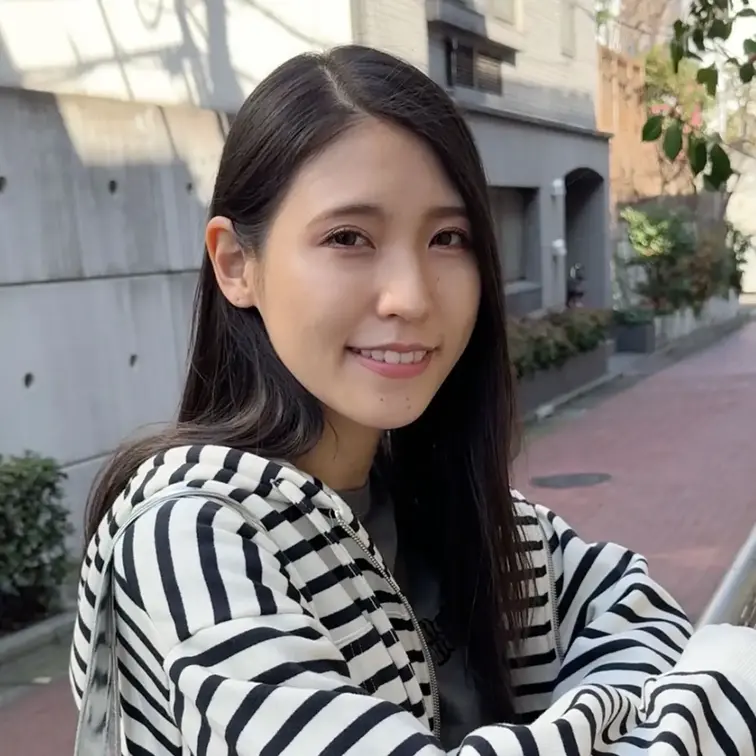 #359【HARU 25歳】
今回ストリートスナップに協力してくれたのは、レザージャケットを使ったコーデがオシャレなH