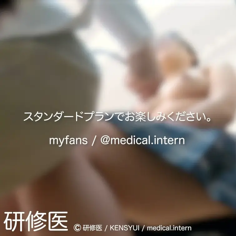 [診察・のぞき系映像]
この映像はカバン型亀でナイショに記録した健診風景です。

この生徒さんはブラジャーをしてい