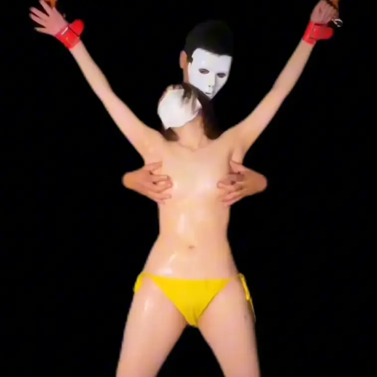 実験用にラフで背景除去したくすぐり動画です。