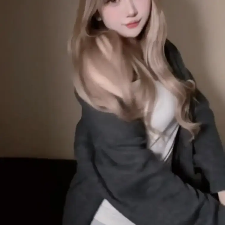 初めましてLIVE配信者のみぃたんです🐰
普段はTiktokで配信してます！
Tiktok内でも動画投稿して活動して