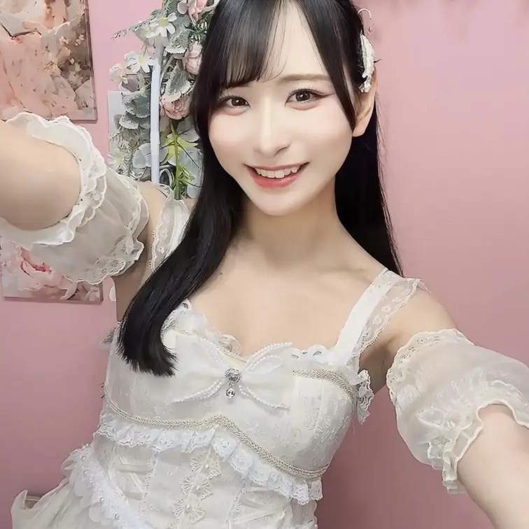 柊もみじ🍁@男の娘の画像: アイドルになってみました！✨ 男の娘アイドルでも推してくれるかな