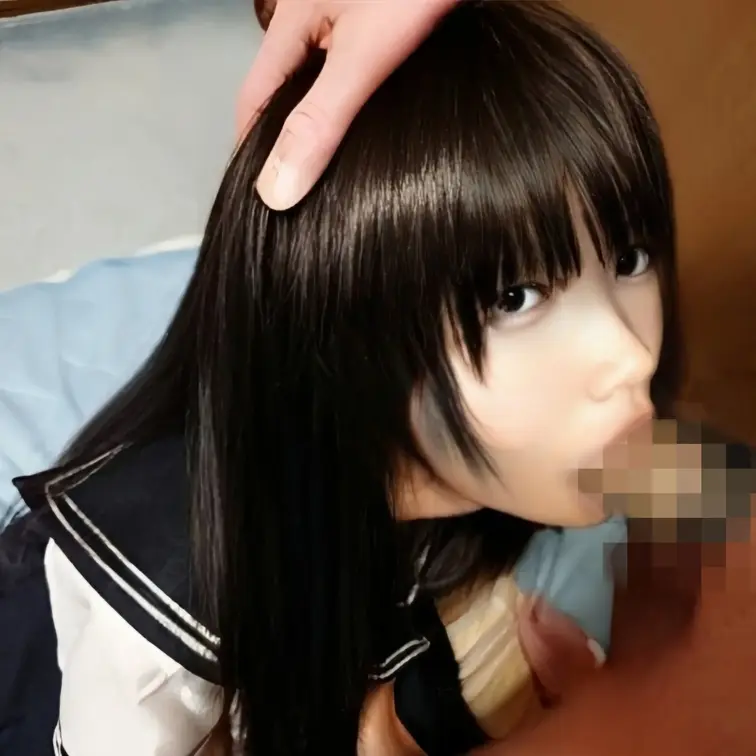 制服コスプレでエッチな撮影しました。
