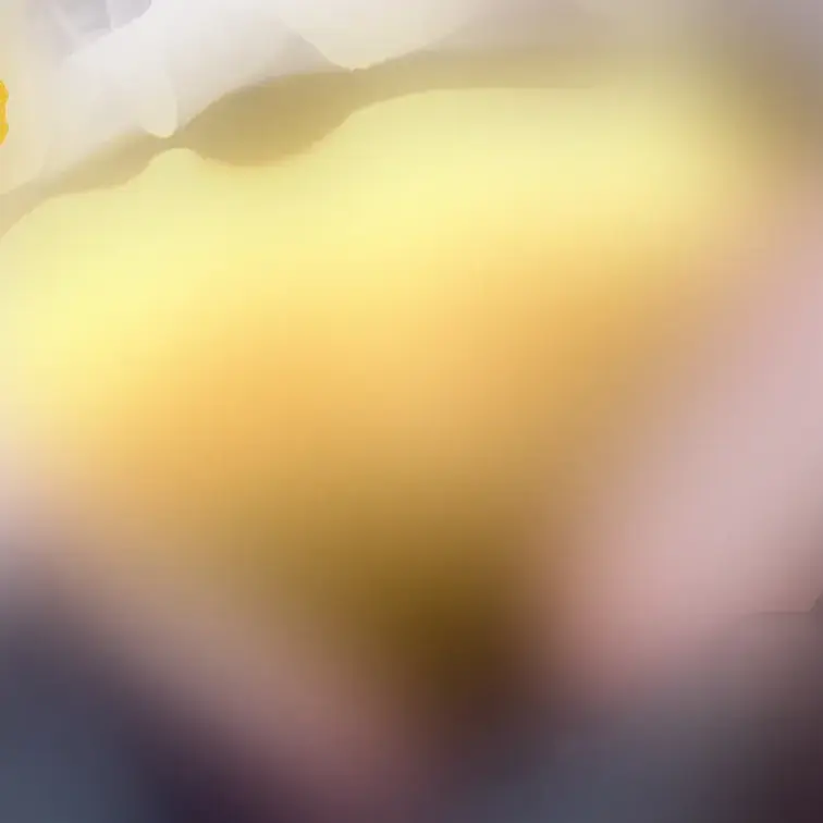 えっちな金ビキニの自撮りです💛