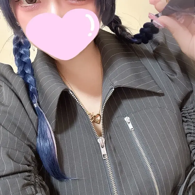 元超人気グループアイドルのＦカップ爆乳裏垢女子！可愛い顔して超絶エロい！！！
