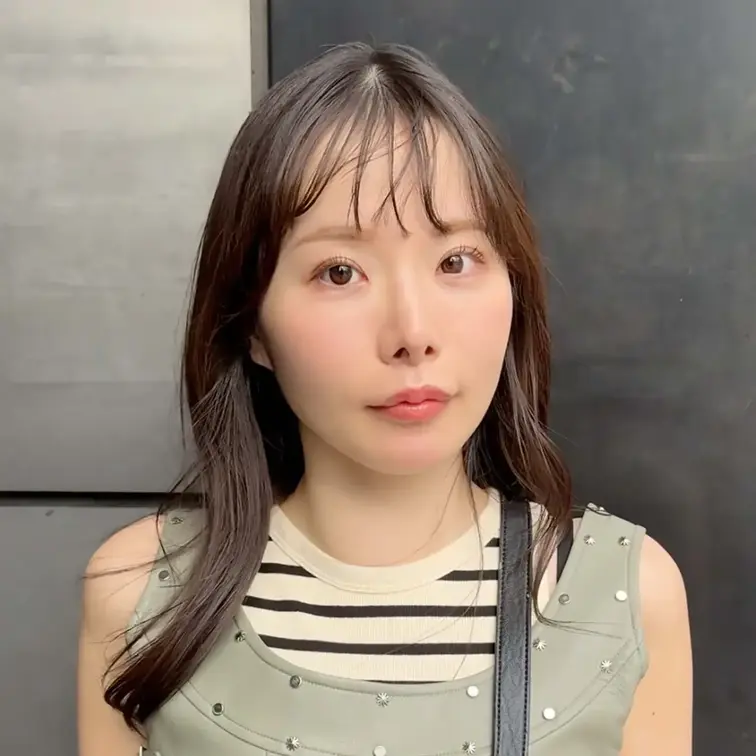 #390【RENA 24歳】
今回ストリートスナップに協力してくれたのは、レザーアイテムを使ったモードスタイルがオシャレなRENAちゃん😎

黒の下着がセクシーです😆

大人の色気が最高でした💞

※動画、写真の無断転載は著作権侵害となり、10年以下の懲役又は1000万円以下の罰金が課せられます。
発見次第、法的措置を取らせていただきます。