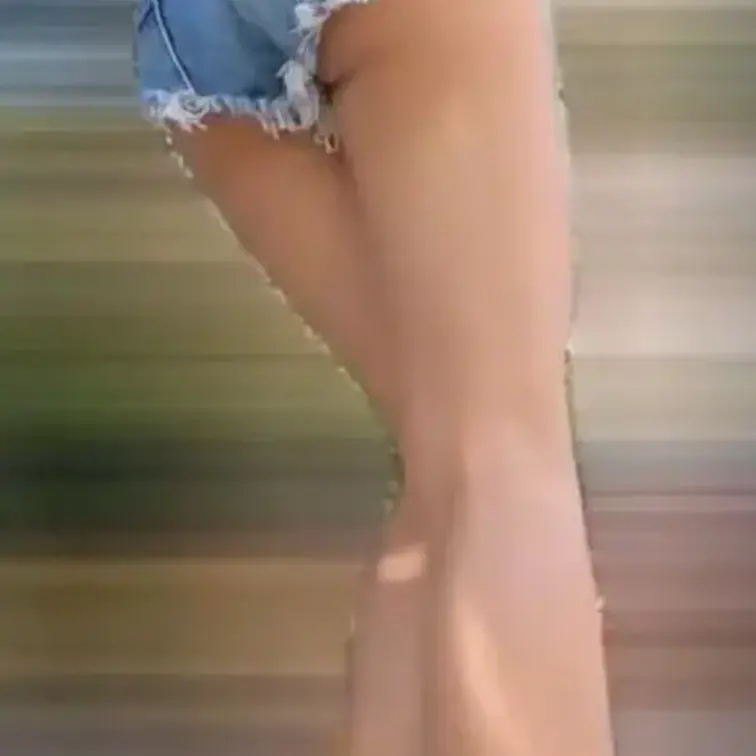 ビッチギャルのデニムホットパンツ【003】