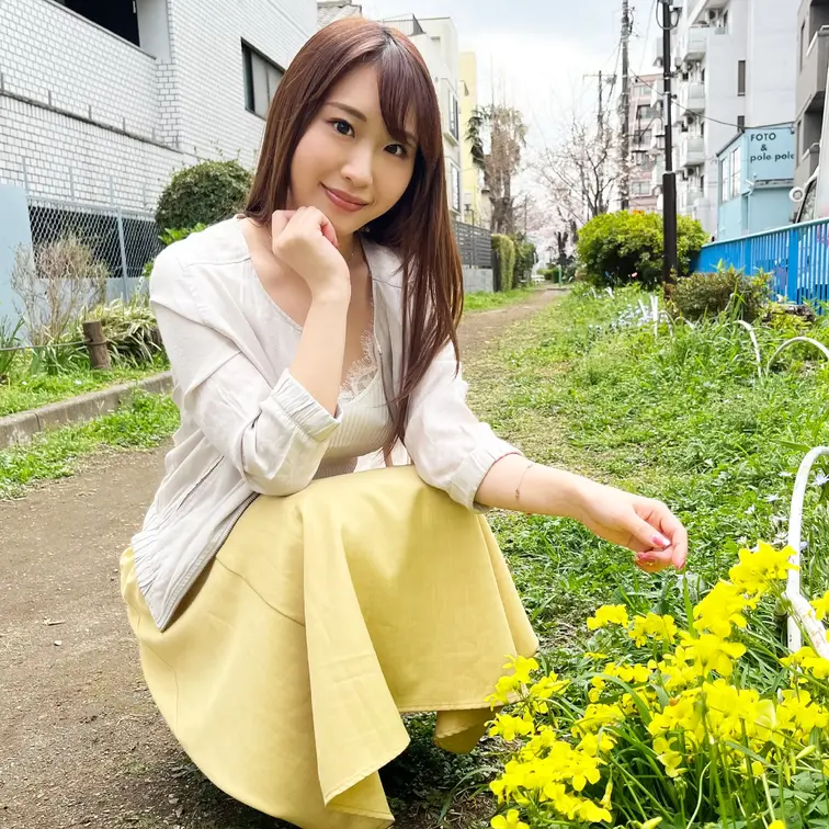 超美人の女子大生を見つけました。
SNSで見つけたんですが会った瞬間ガッツポーズしてしまった…。
何でこんな子が出会