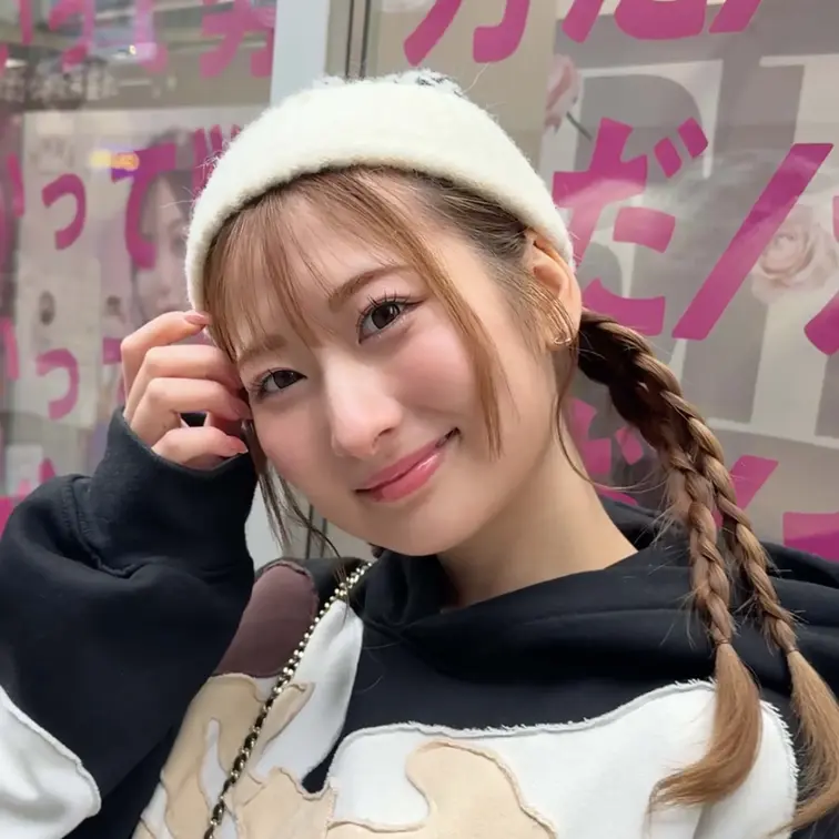 #348【EMA 23歳】
今回ストリートスナップに協力してくれたのは、CHANELのバッグがお似合いのEMAちゃん😎