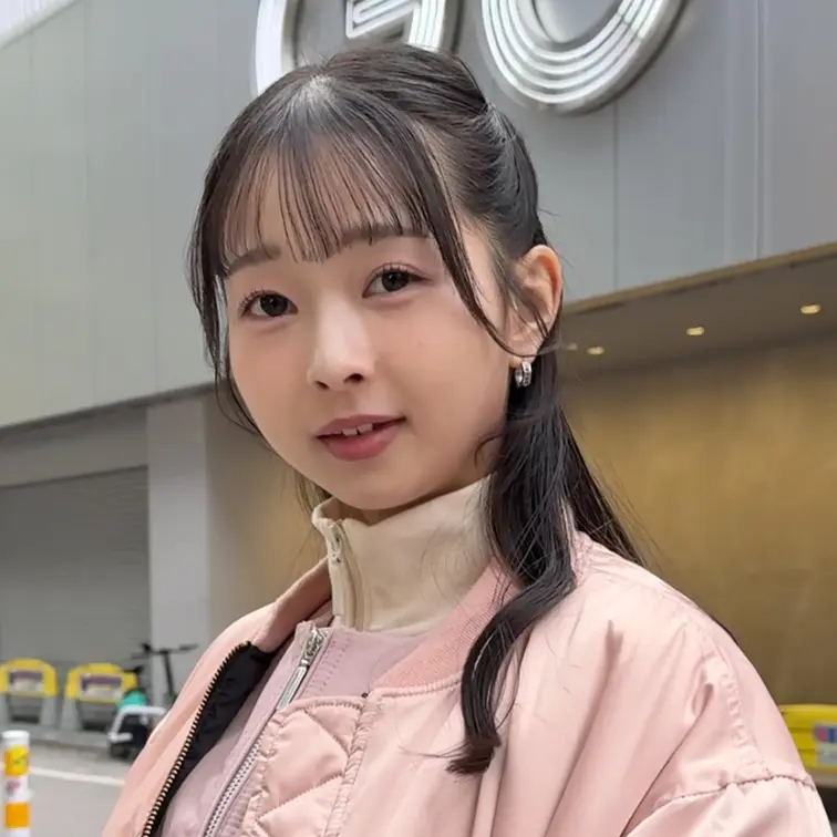 #352【MIO 20歳】
今回ストリートスナップに協力してくれたのは、ストリート感のあるコーデが可愛いMIOちゃん😎