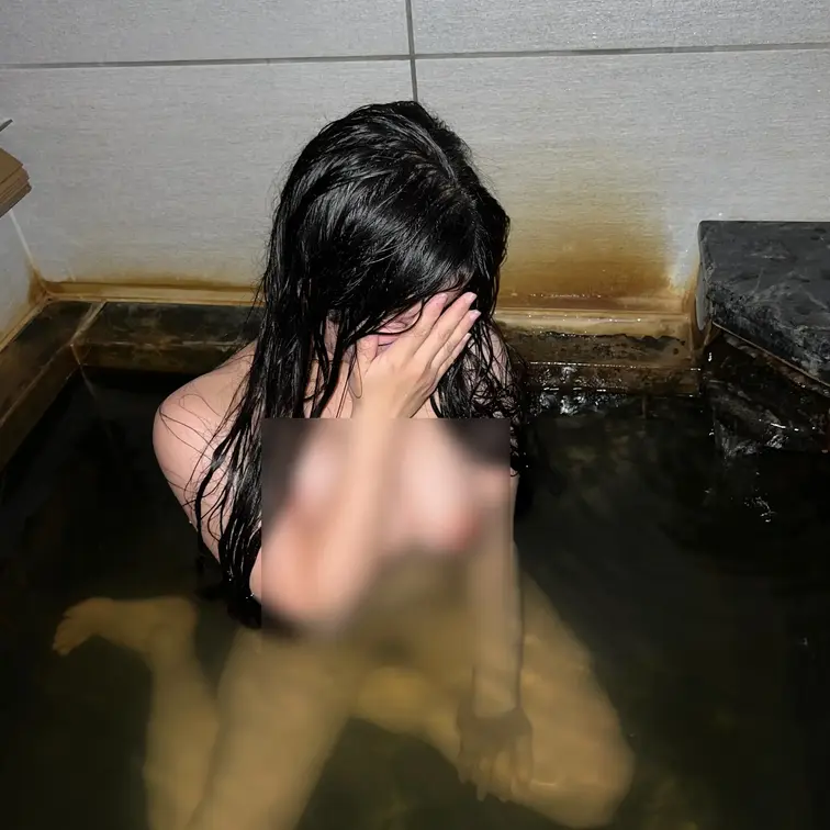 ただお風呂でおっぱい触られる動画😛