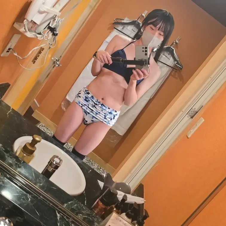 ラブホで水着を借りてオナニーしました！
いつもと違った雰囲気を楽しんでください❤