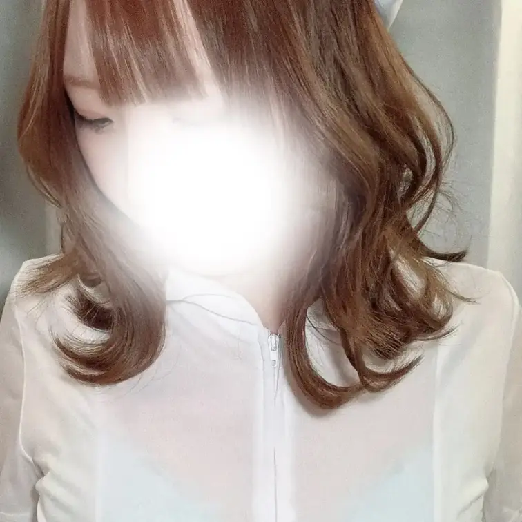 白ナースかわ‎🤍
