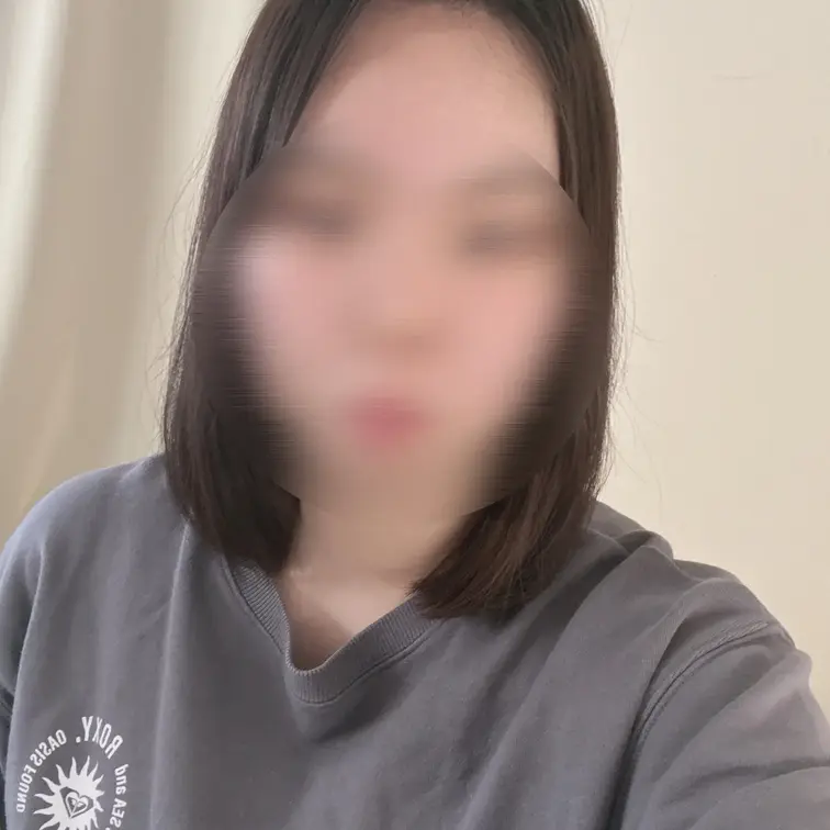 今日はいつもより甘えたモードかも…🥺

まったりゆるく、近い距離感で撮ってみました🤍 (1/2)