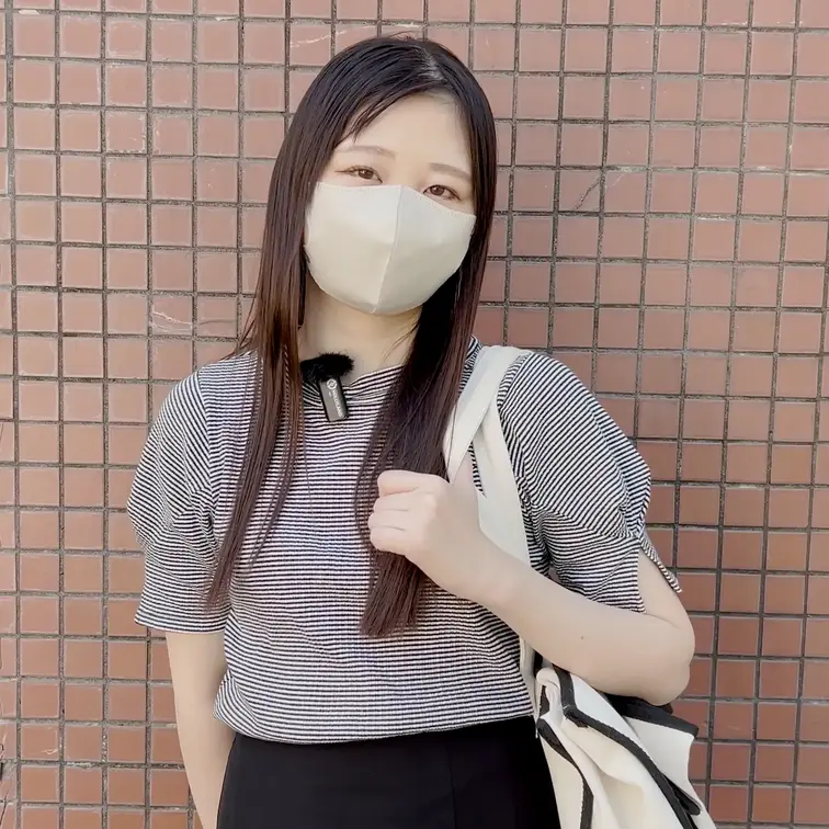 SAMPLE #15【AYUMI 24】 

【🏋️アイドル級美女のトレーニング回🏋️あゆみさんに密着㊙️】 

#15 あゆみ
【24歳  Bカップ】　
（動画本編：19分36秒）

今回も路上でトレーニング姿を見せてくださいと交渉したところ
2時間粘ってやっとOKを頂きました…💦

早速、近くのジムルームへ移動しいつものトレーニングを見せて貰いました🏋️

最近は全く運動していなかったらしく、初めはぎこちなかったですが 体が温まってからはサクサク筋トレをしていました✨

汗もかいてきたところでもっと本気でトレーニングをして欲しいと交渉したところ… なんとかOKを頂き、目の前で1枚ずつ脱いで… 
色白OL美女のすべてが露わに㊙️


筋トレ後に、もっと全身をくまなく解しましょうとアドバイスをしたところ… 声を我慢できないくらいに気持ちよくなってしまい…❤️‍🔥


＃15
名前：あゆみ
身長：163cm
体重：50kg
バスト：B

※動画、写真の無断転載は著作権侵害となりますので、発見次第、法的措置を取らせていただきます。
※屋内撮影及び撮影許可を得ています (1/2)