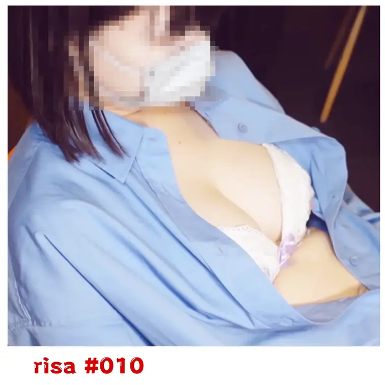 [risa 妄想#010] ノートを閉じたあと、こぼれる秘密。


なんとなく目に留まった女性がいた。
もちろん