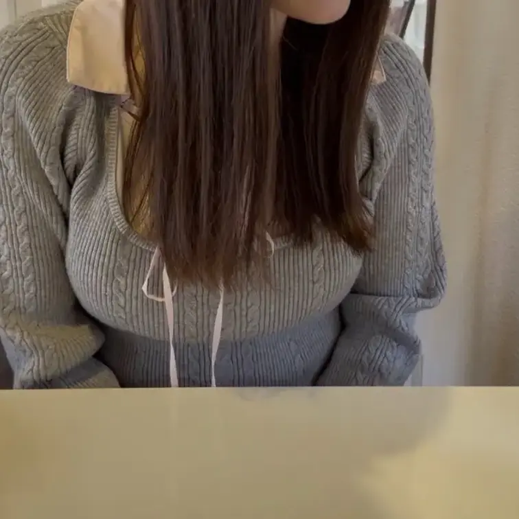 とある日の彼女　一緒に喫茶店でまったり☕️

2人でたわいもない話をしながらゆっくり時間を過ごすのも好きだったりする