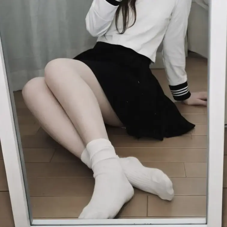 はじめまして、とろちゃんだよ🍑💗
これから少しずつ、とろのこと知ってくれると嬉しいな…♡
いろんなとろ、楽しみにして