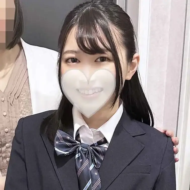 今回販売するのは、知り合いの仲介業者が持ち込んだ破廉恥映像です。なんと、これまでに販売した作品とは違う仲介業者が撮影したものだそうです。それも今回は、進学に合わせて一人暮らしを始めようと母親同伴で内見に来たJ○をその毒牙にかけています。このような非道な行為が、すでに業界内ではまるで流行のように蔓延しているのかも知れません。

以下、紹介文です。
-----------------------------------------------------------
私たち不動産仲介業者の間では、かわいい女性入居希望者との連絡先交換は当たり前、物件案内中の性行為を自慢し合うことも日常茶飯事です。
今回販売をお願いしたいのは、弊社と競合する同業者が撮影した動画です。
弊社でやっていることも相当ひどいとは思いますが、この同業者は、驚くことに女子○生を狙って撮影しています。
毎年2～3月には、春の進学に合わせて多くの女子○生が親と一緒に物件を探しに来るのですが、内見は本人に任せてしまう親も時折見受けられます。
そういう女子○生と物件内で2人きりになる瞬間を狙って撮影しているようです。
家具も何もないがらんどうの物件内で、まだそういう行為に慣れていない女のコに生挿入し、最後は顔射までしています。
彼らの映像はこれだけではありません。同じように女子○生を撮った動画が他にもあるので、またお願いしようと思っています。
-----------------------------------------------------------