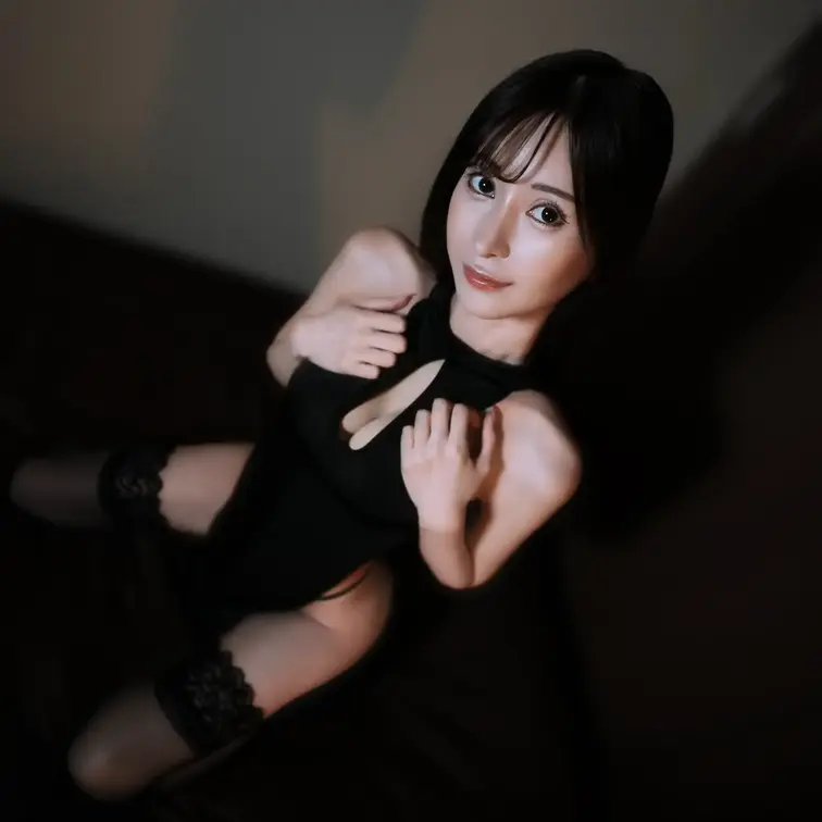ブラックドレスで生ハメ♡part2

前回の動画の続きです♡
コメント待ってます(^^♪

・コーデック　：　