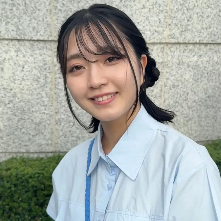 #320【MISAKI 23歳】
今回ストリートスナップに協力してくれたのは、個性的な色使いがオシャレなMISAKIち