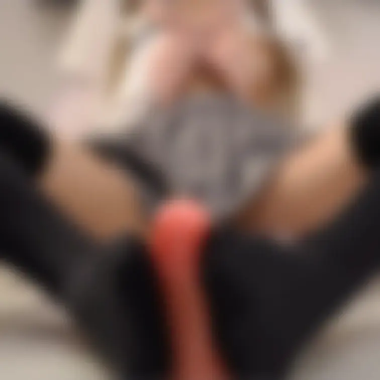 きのう足🦶🏻の写真のせたら…足コキ🦶🏻💕どうが見たいって反応もらえたからやってみたよ(⑉• •⑉)靴下履いてるとやりづら