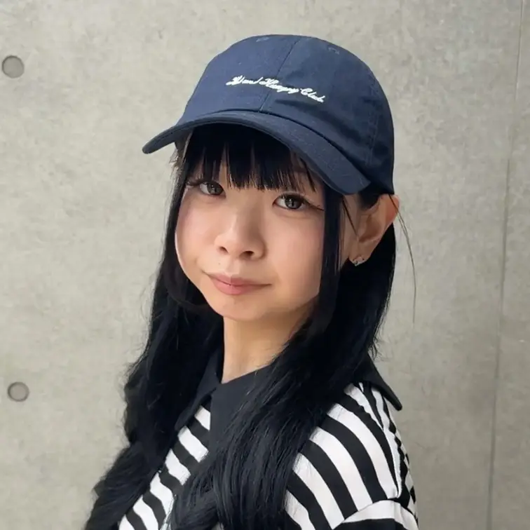 #295【HINANO 19歳】
今回ストリートスナップに協力してくれたのは、ボーダーのワンピースが可愛いHINANO