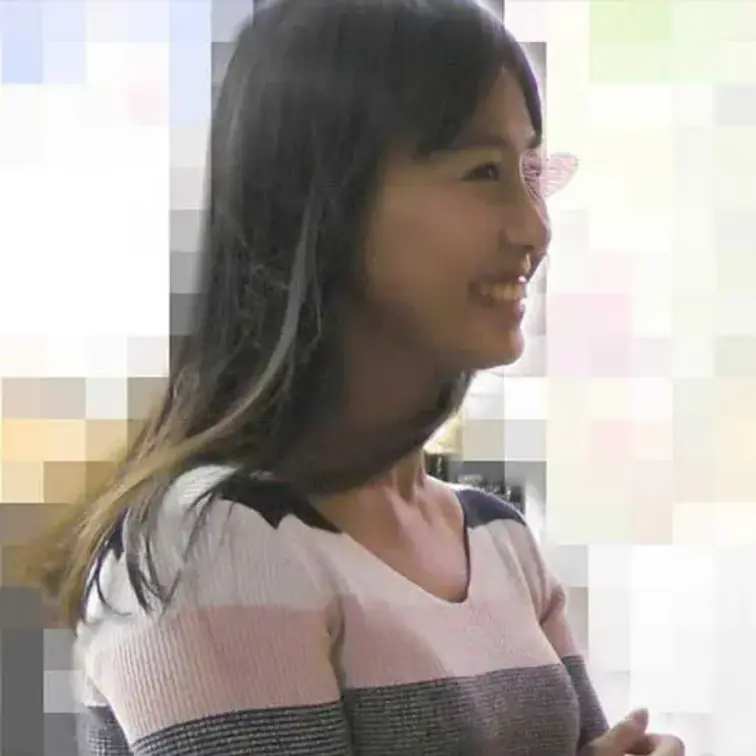 後輩バンドのワンマンに来てたお姉さん系のおっかけ2人組

ワンオク系の流行りのスタイルでメンバーもイケメン揃いなんで