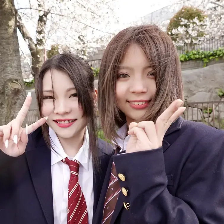 Ｗパイパン！Ｗマ○コ！W２０と中出しハーレムでスッキリ抜いて爽快！！

「気分はど～ですか？スッキリ私のマ○コで抜い