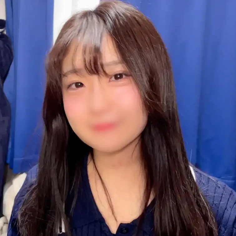 【個撮】笑顔が可愛い色白ミニスカ美脚美女２　ち●ぽで突かれる度アンアン鳴く淫乱女に、膣奥大量中出し

＝＝＝＝＝＝＝