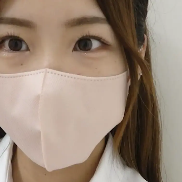 女子大生（21歳）貧乳の自撮りオナ❤

韓流アイドル顔のスレンダー貧乳モデル。
オナニーしてそうにない雰囲気の子が
