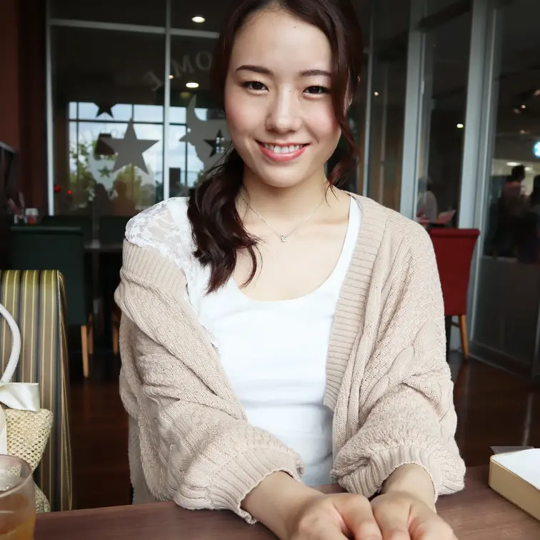 彼女、おまんこが疼いちゃって仕方ないそうです。
ホントにセックスが大好き
で堪らないと言ってました。
だから感じ方