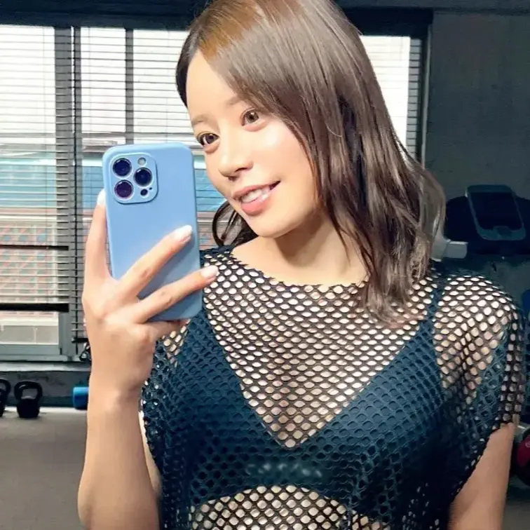 【魅惑の膣圧トレーナー】すけべな格好で指導する美人トレーナーと出会い股間ムズムズ！引き締まったEカップBODYとゼロ距離