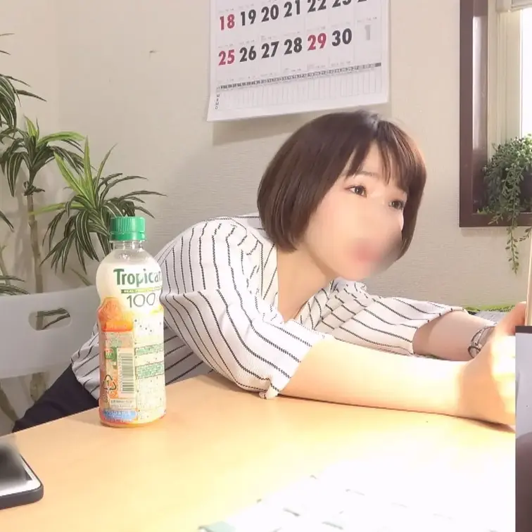 新宿西口某レンタルオフィスにて・・・ (1/2)