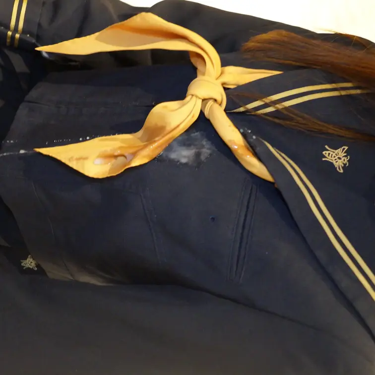 鎌西のセーラー服（冬）で手コキから大量ぶっかけ