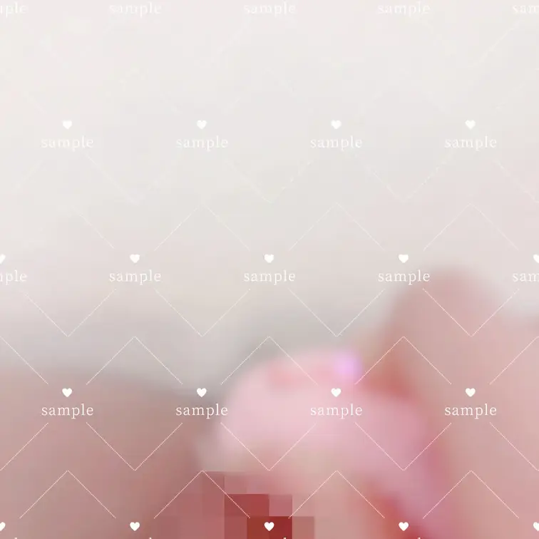 新年早々おもちゃでおなにー、おもらし

本編音あり
スマホ手で持って撮影してるから手ブレが‪💧‬